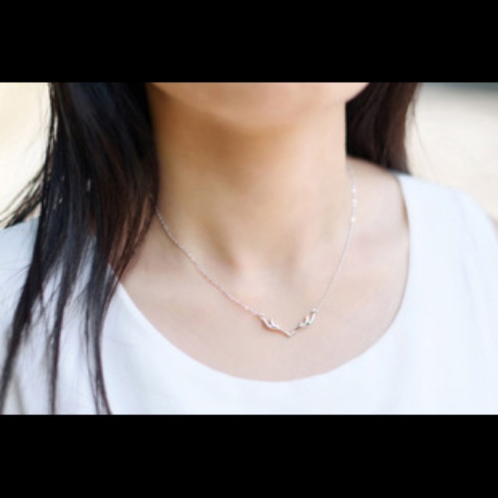 💜 LAST 1 - (925) ANTLER CHOKER NECKLACE - Picture 3 of 5